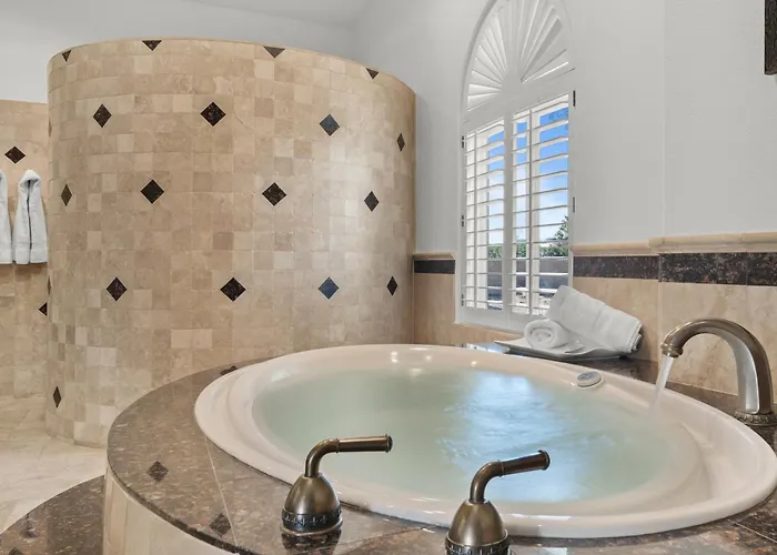 Holiday home Kids Package I Playground I Heated Pool I I Scottsdale